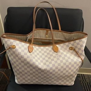 *AUTHENTIC* Louis Vuitton Neverfull GM